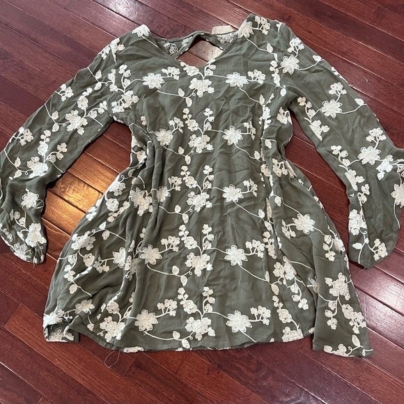 Altar’d State Long Bell Sleeve Olive Green Lexia Dress with Pockets Size XS - Picture 2 of 6